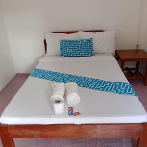 Deluxe Double Room Shower